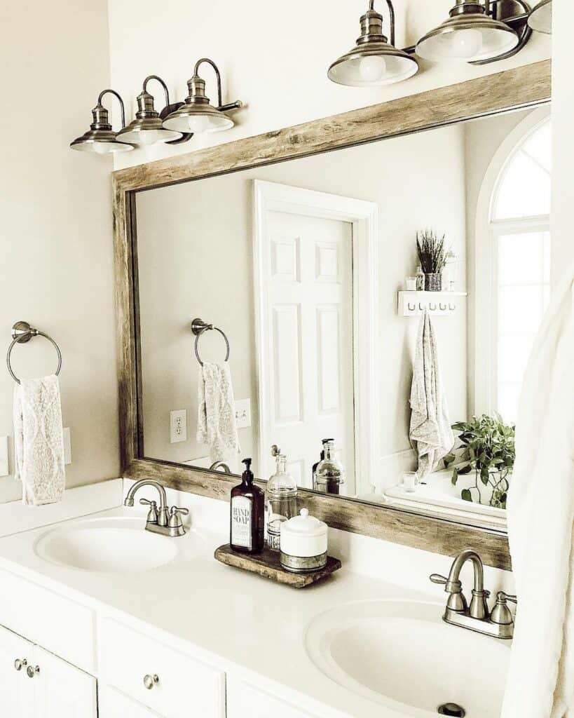 Bright Modern Bathroom With Large Rustic Mirror