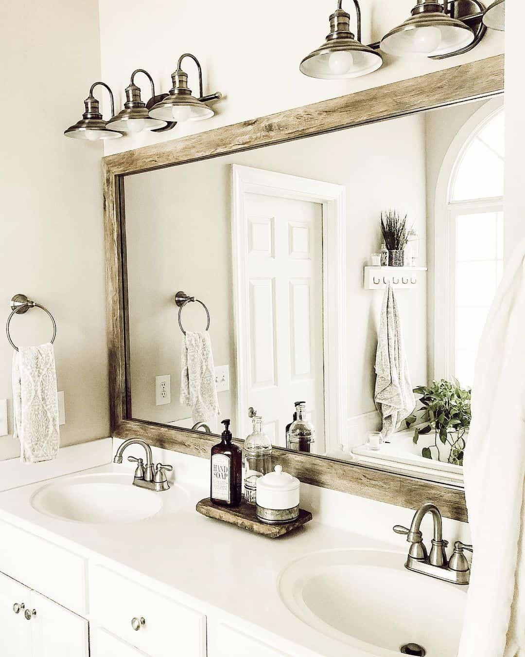 27 Sophisticated and Modern Rustic Bathroom Ideas