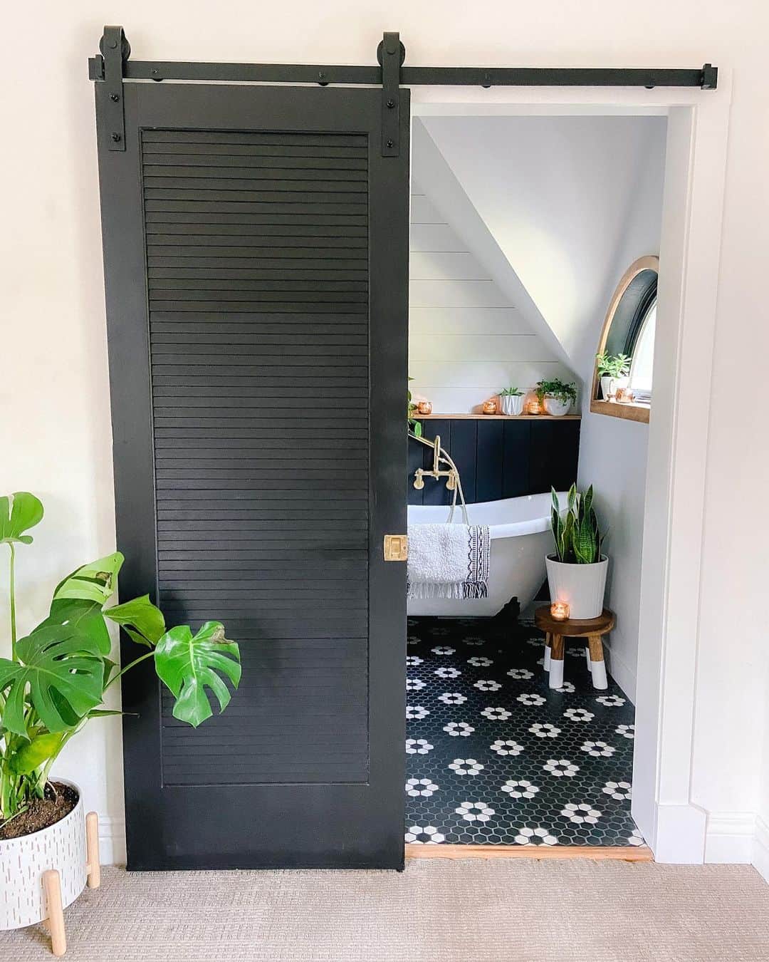 31 Impressive Bathroom Door Ideas for EyeCatching Impact