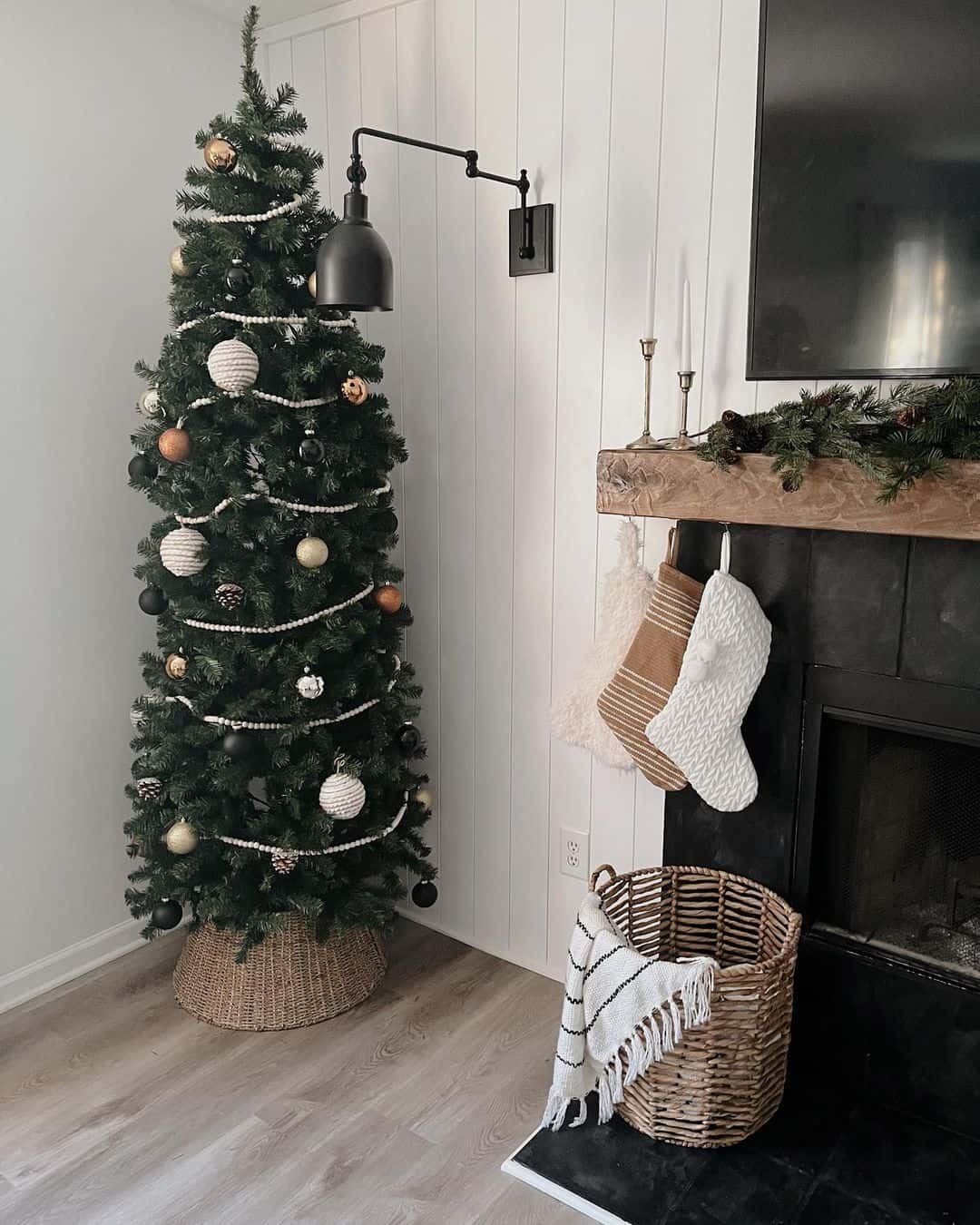 33 Slim Christmas Tree Decorating Ideas for Small Spaces