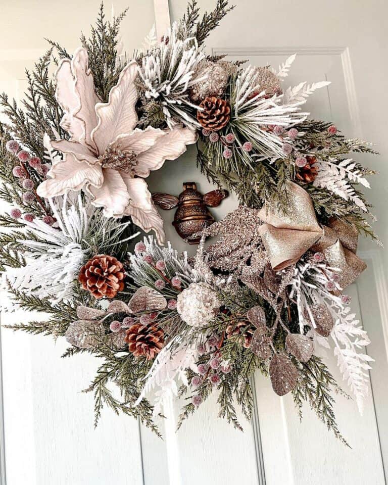 Christmas Wreath With Gold and White Foliage