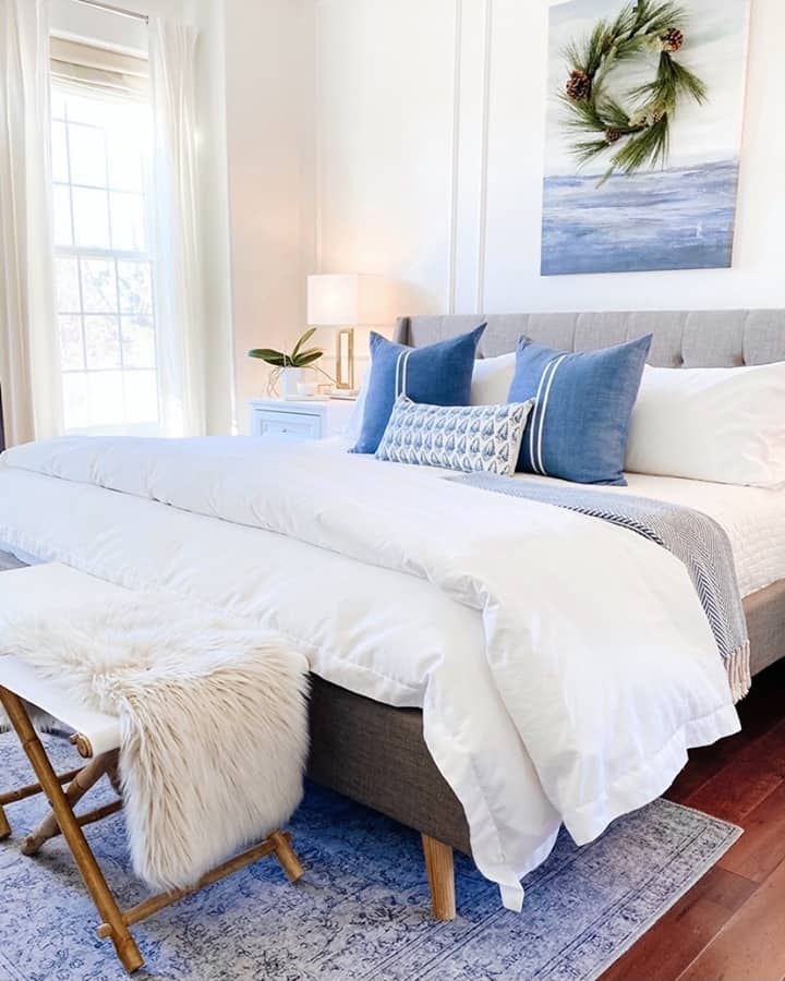 Coastal Bedroom with Blue and White Décor