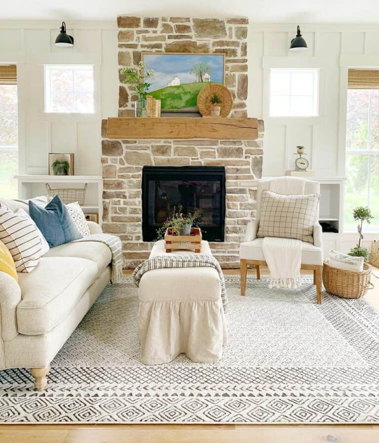 Coastal Farmhouse With Beige Couch