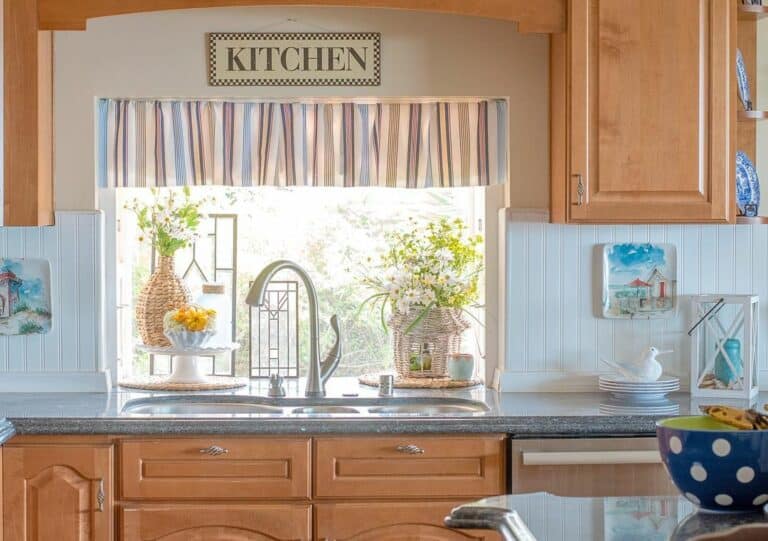 Coastal Kitchen Window Valance Ideas