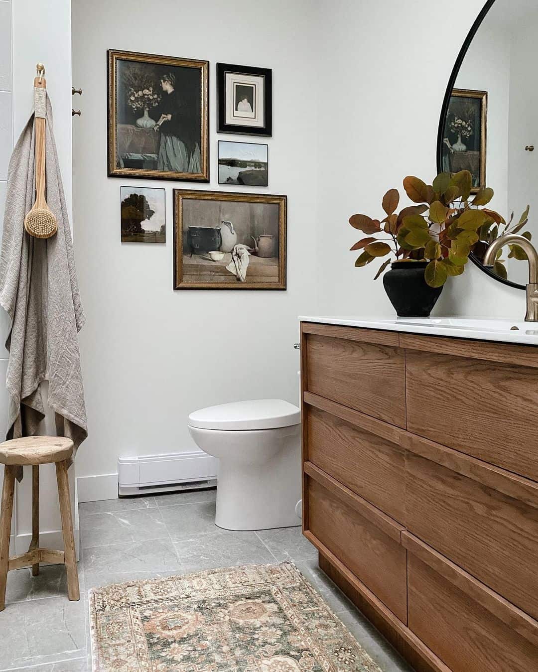 28 Inviting Small Bathroom Ideas For Any Home