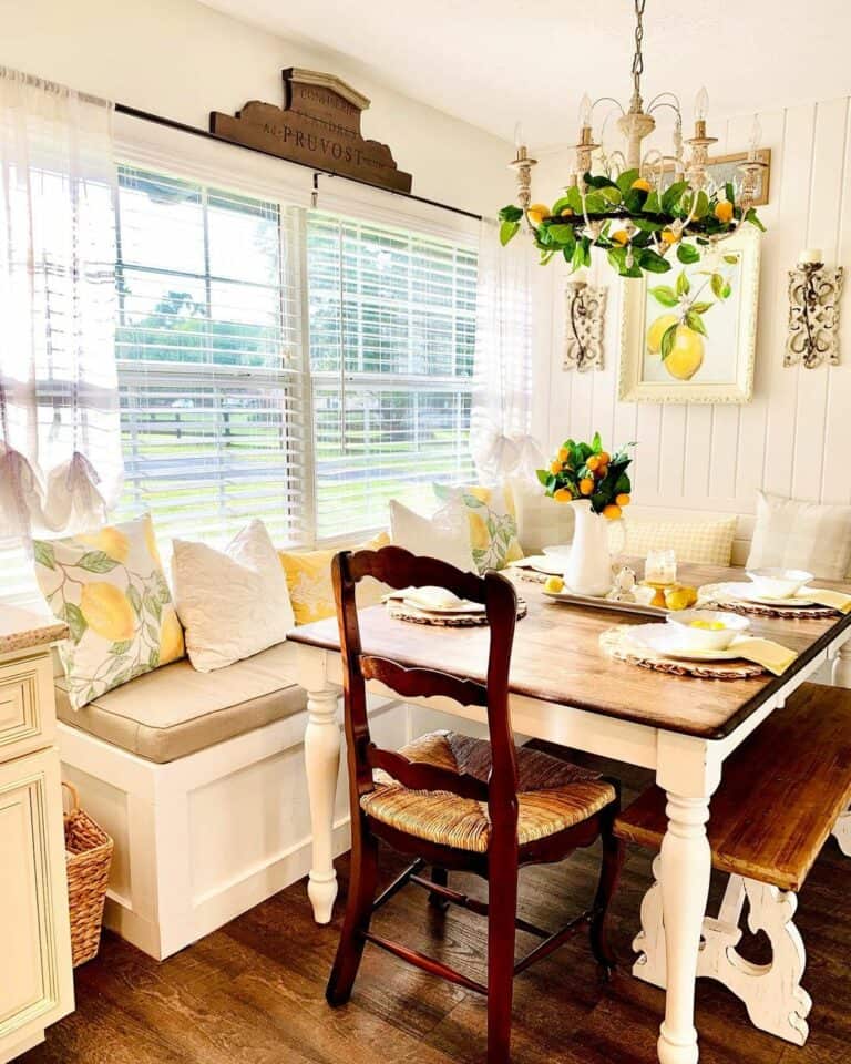 Corner Bench Seating and Lemon Décor