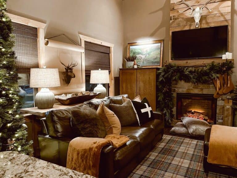 Cozy Cabin Living Room Décor
