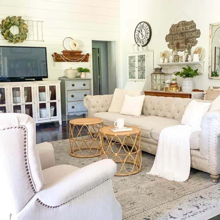 Cozy Family Room TV Décor Ideas