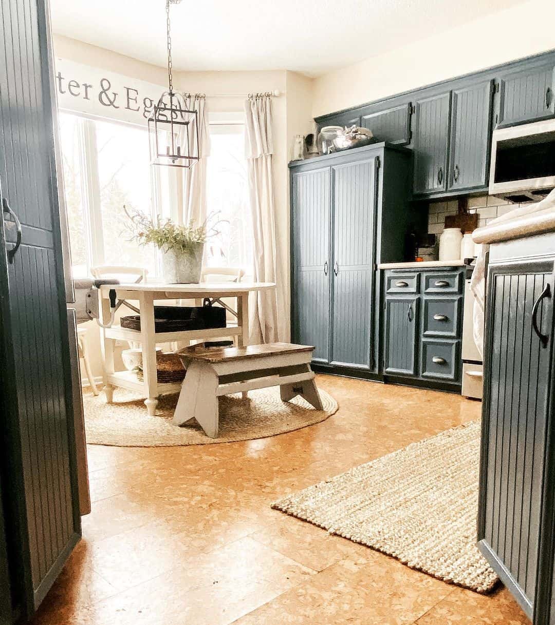 14 Dramatic Dark Grey Kitchen Cabinets for a Stylish Home