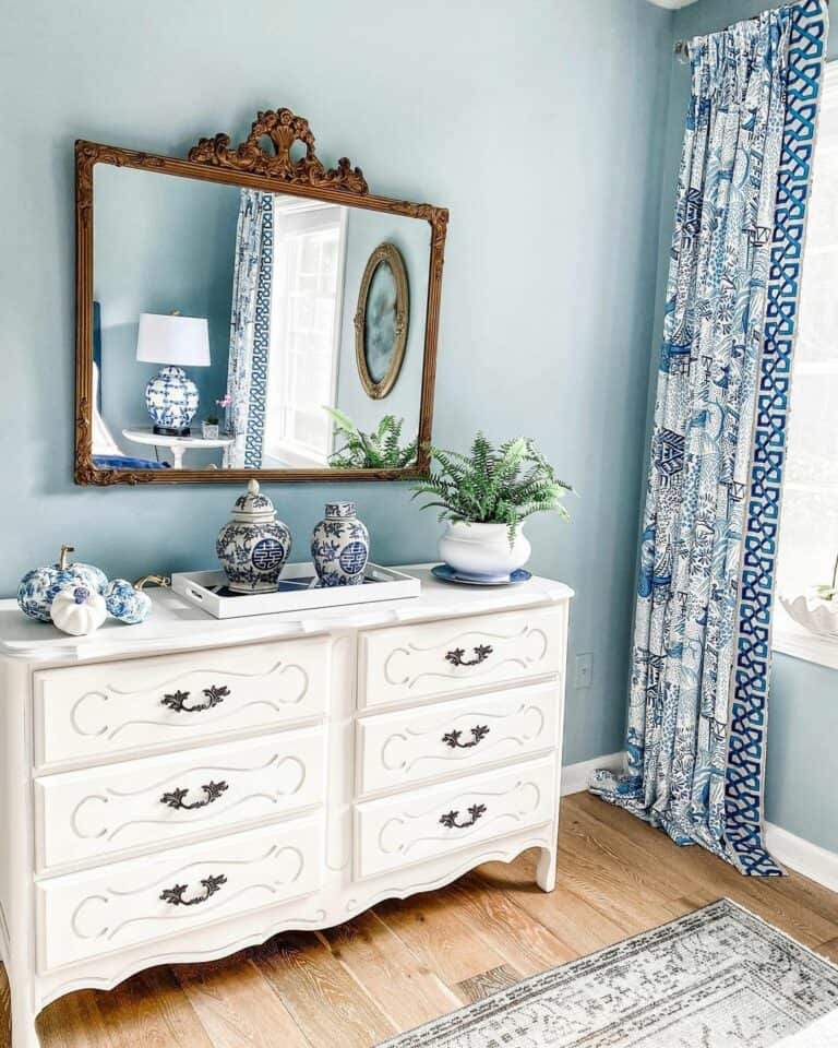 Elegant Blue and White Home Décor