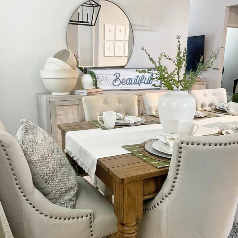 Everyday Dining Table Décor Ideas for Formal Appeal