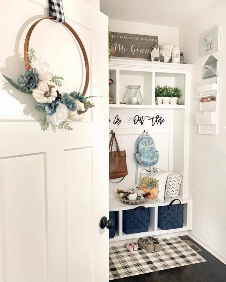 Fall Décor Ideas for Small Mudrooms
