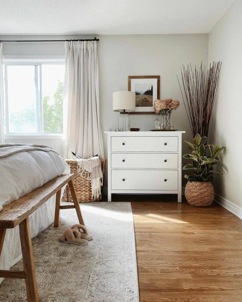 Farmhouse Accent Décor for a Bedroom Corner