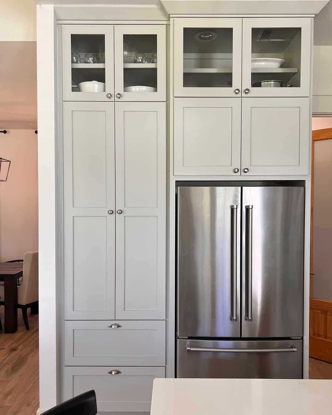 Photo inspiration: 25 Farmhouse Grey Kitchen Cabinets To Upgrade Your Kitchen Photo Inspiration