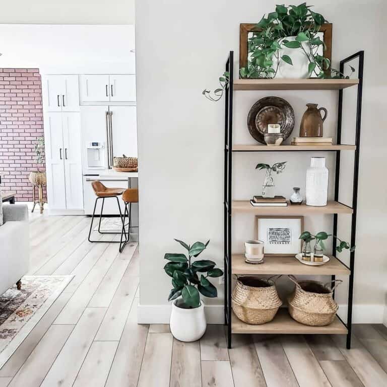 Farmhouse Living Room With a Minimalist Bookshelf