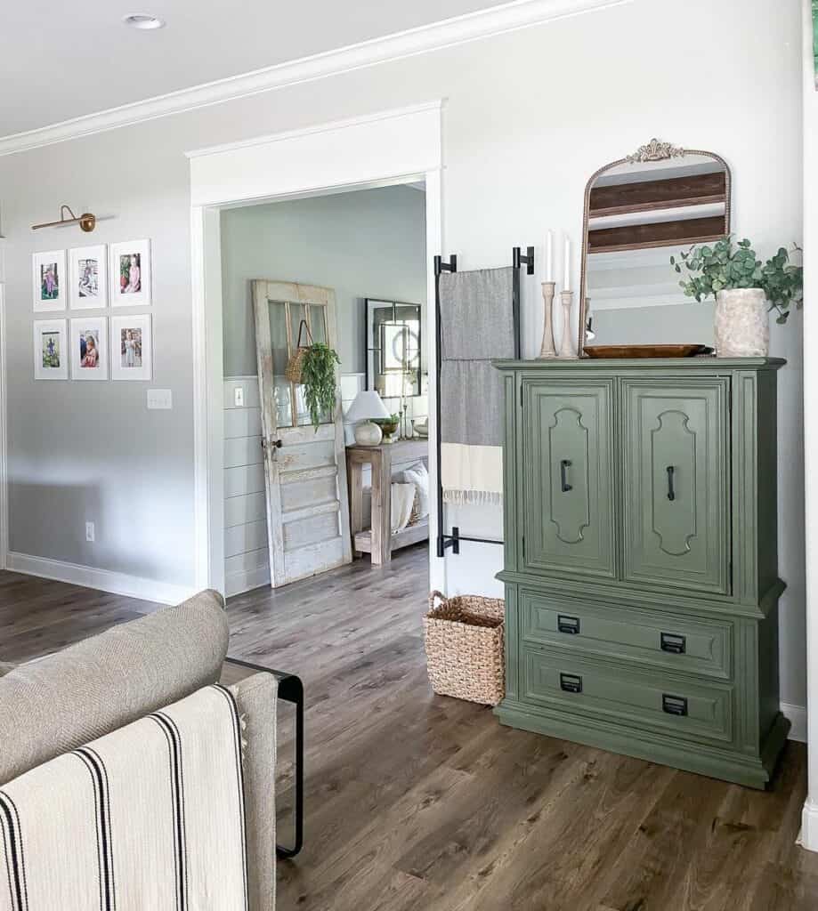 Farmhouse Living Room with Wall-Mounted Blanket Ladder