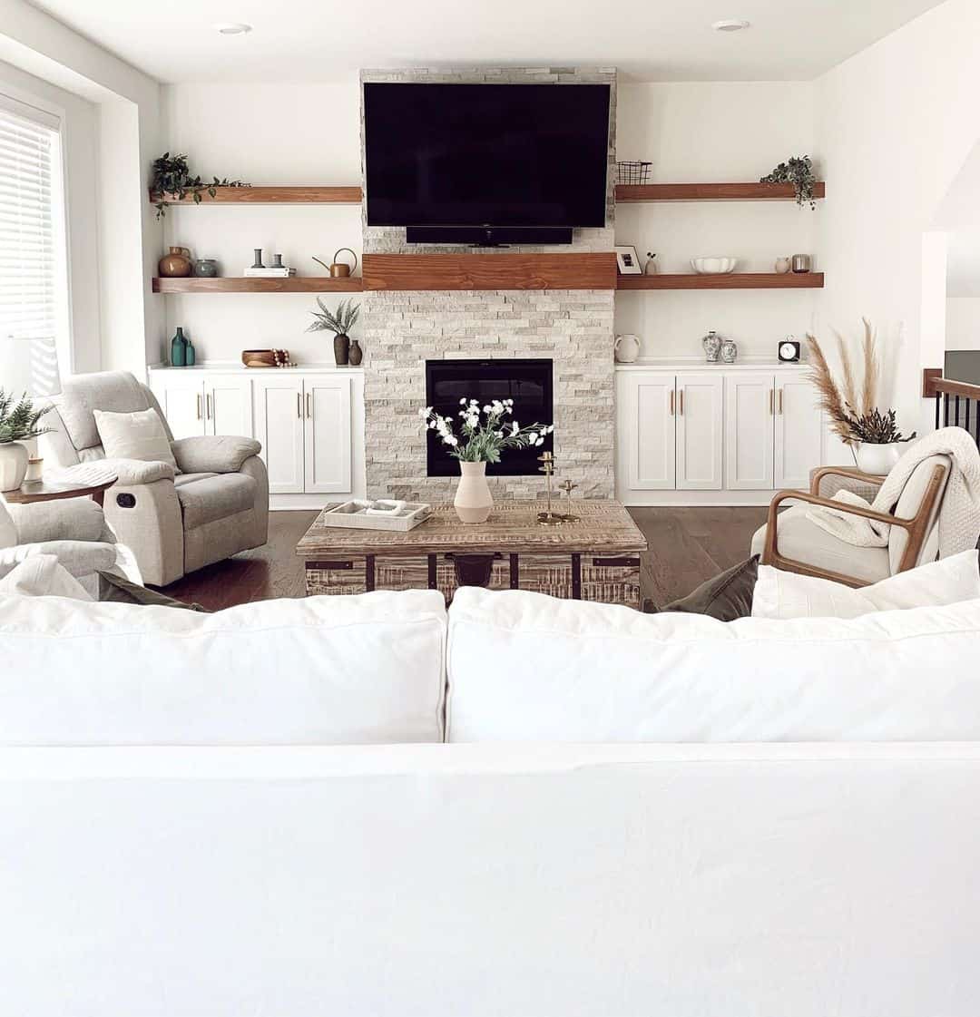 30 Eye Catching Tv Over Fireplace Ideas