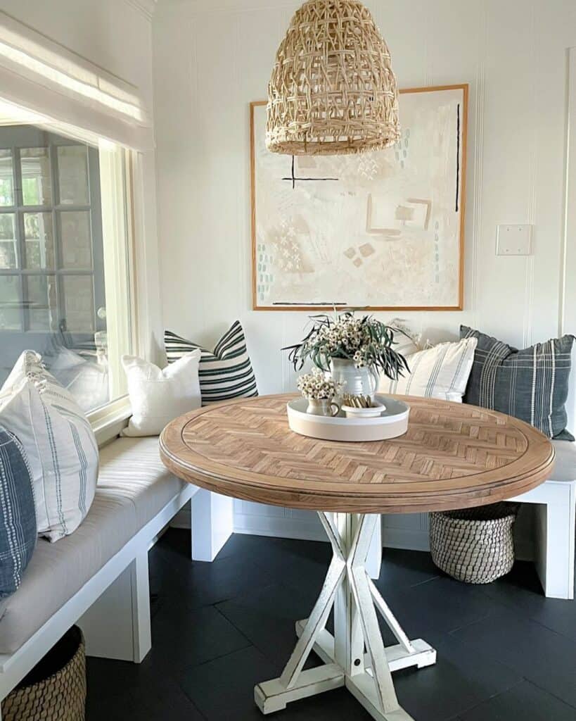 Farmhouse Table with Comfortable Breakfast Nook Bench