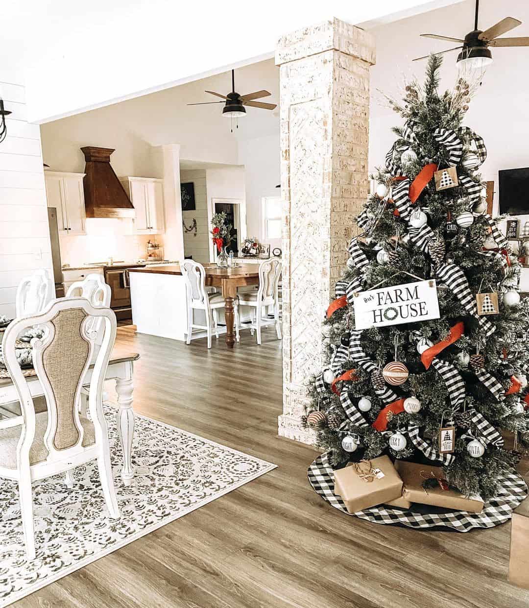 Festive Black and White Checkered Ribbon Garland Soul & Lane