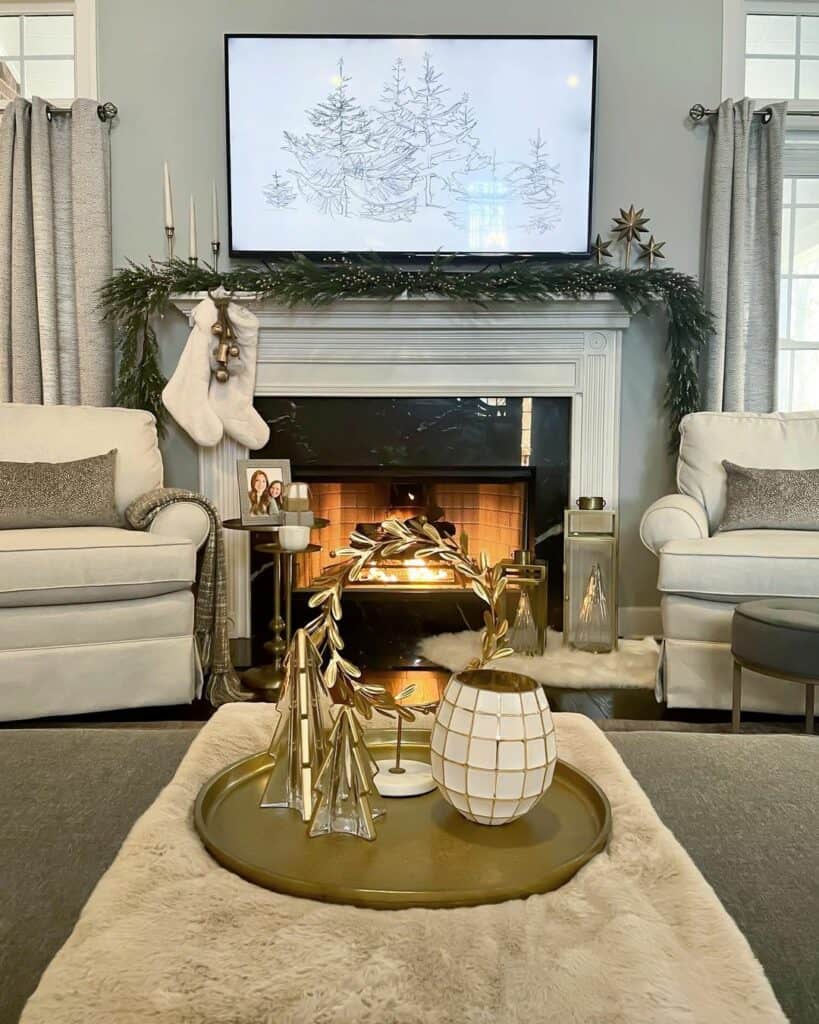 Festive Living Room Fireplace Décor