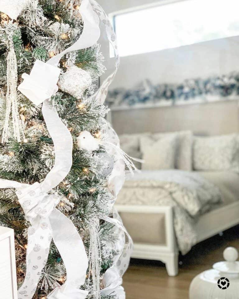 Frosted Minimalist Christmas Tree with White and Silver Ribbons Soul