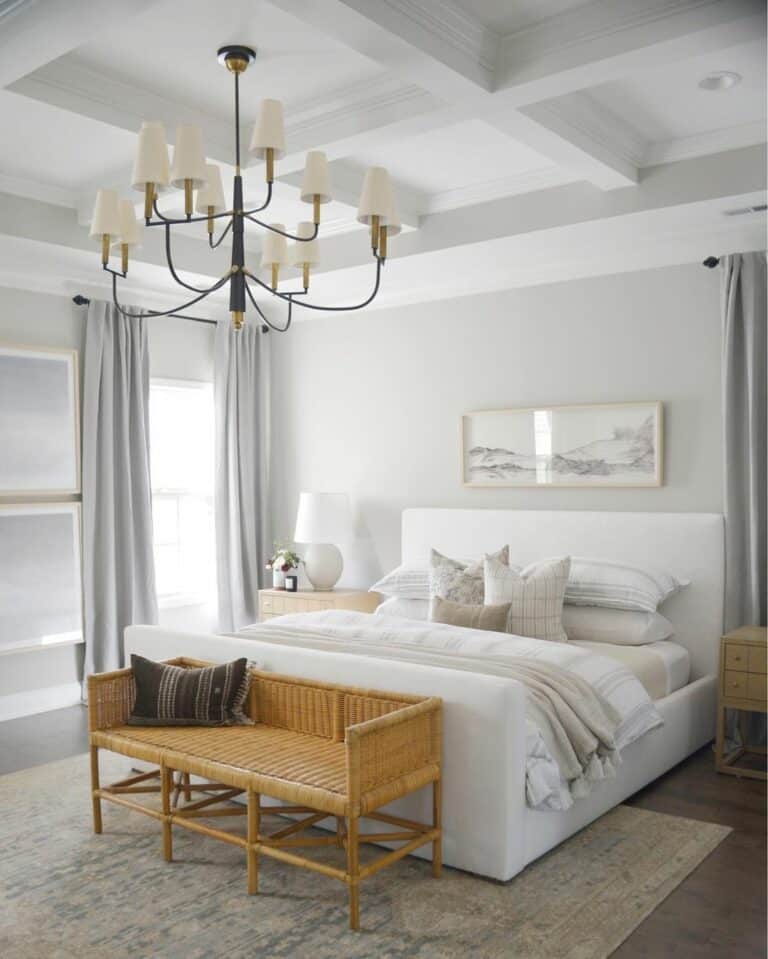 Gray and White Bedroom Décor