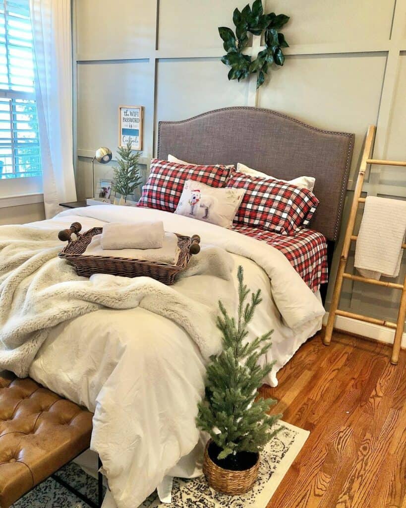 30 Charming Small Guest Bedroom Ideas for a Cozy Space