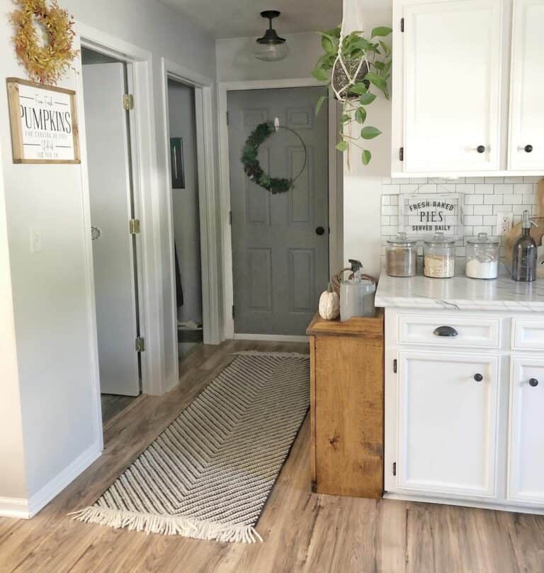 Hints of Fall in Modern Farmhouse Kitchen