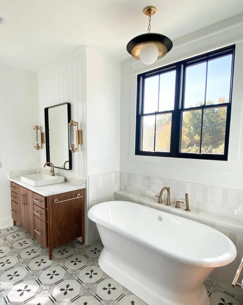 Ideas for Grey and White Farmhouse Bathroom Tiles