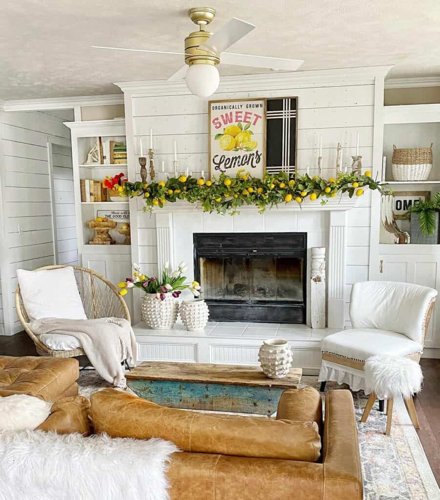 Lemon Décor In Farmhouse Living Room