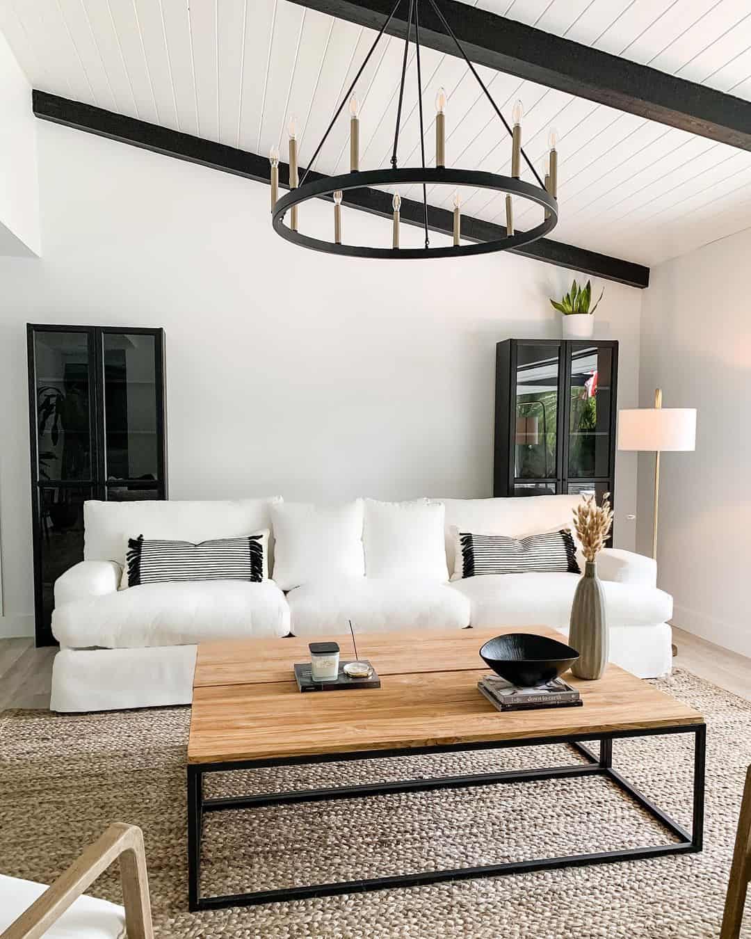 24 Striking Black Living Room Furniture Ideas to Try