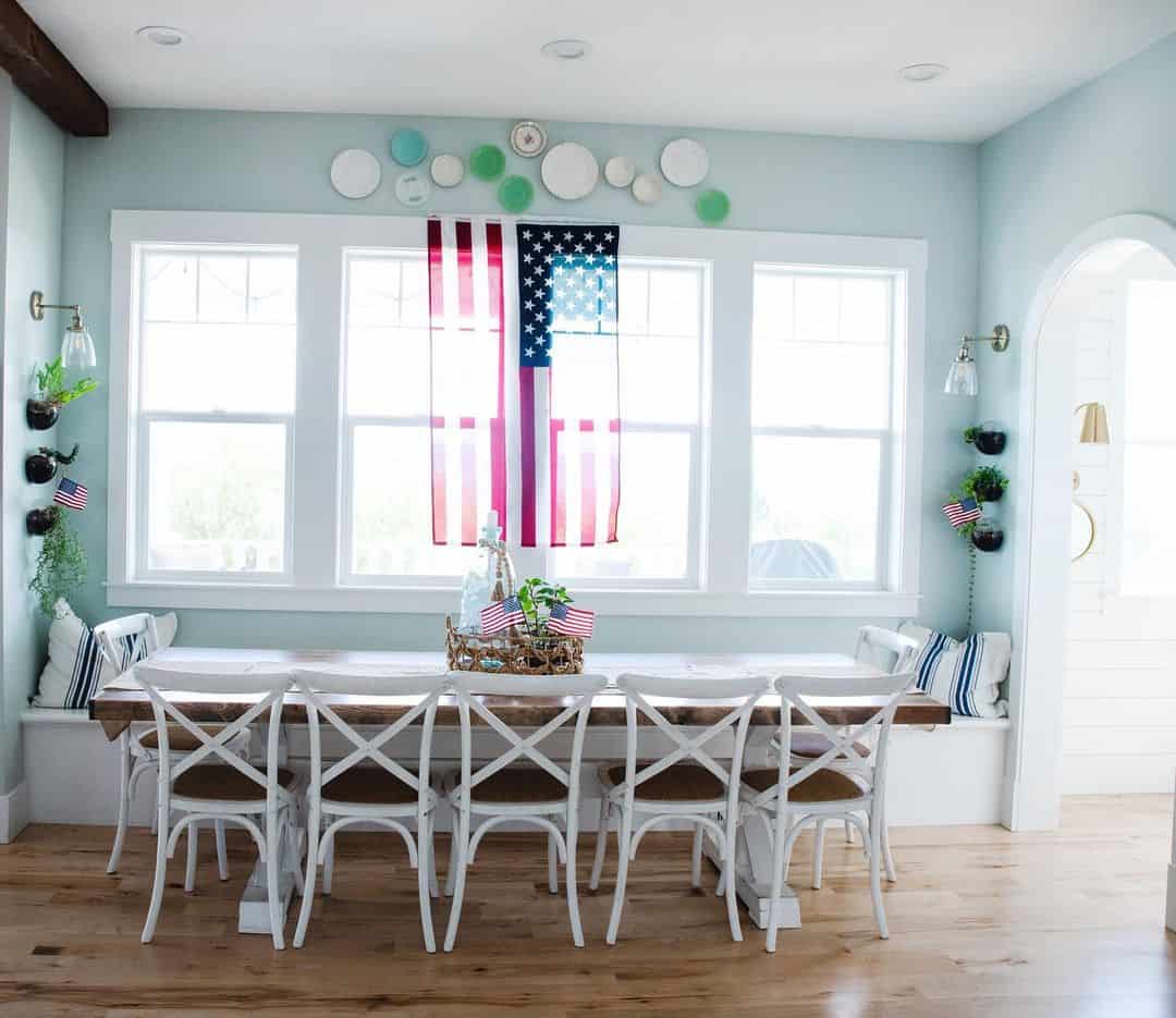 25 Cozy Breakfast Nook Benches That Will Make You Linger