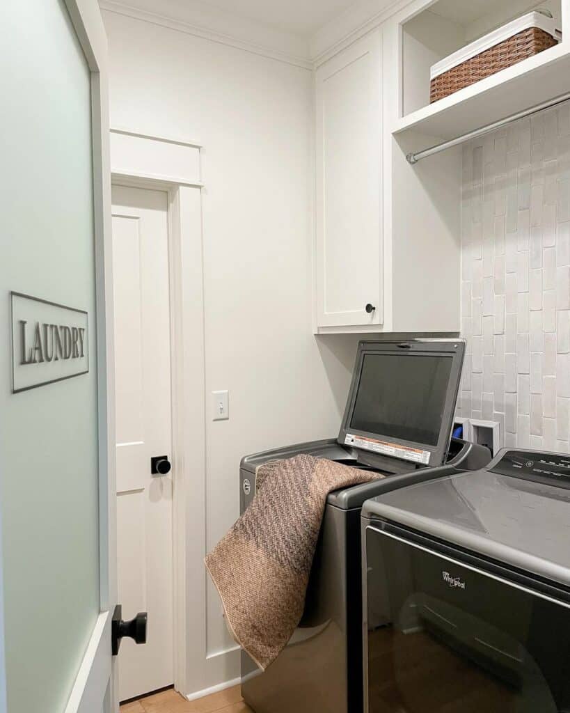 Minimalist Laundry Room With Frosted Glass Door