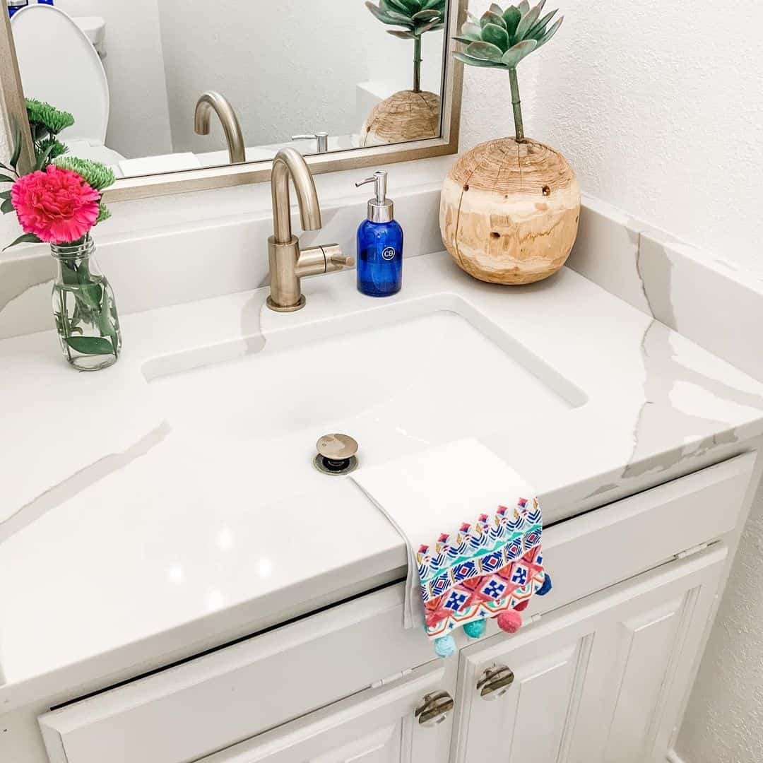 27 Sophisticated and Modern Rustic Bathroom Ideas