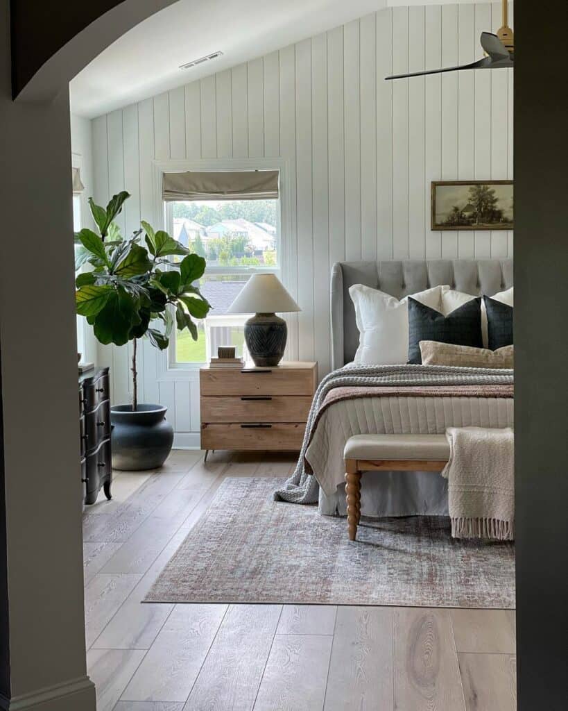 Modern Farmhouse Bedroom Corner Décor Ideas
