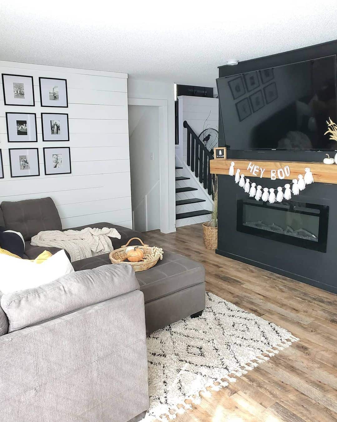 32 Modern Fireplace TV Wall Ideas for an Engaging Space