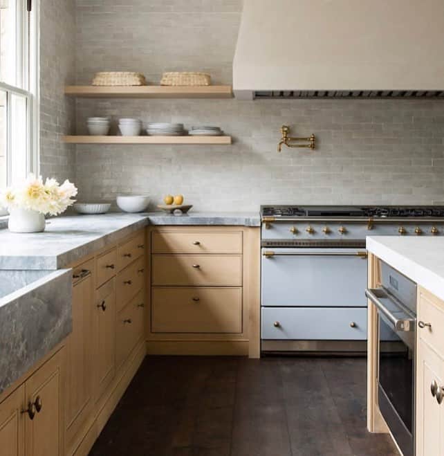 Modern Kitchen With Off-white Range Hood