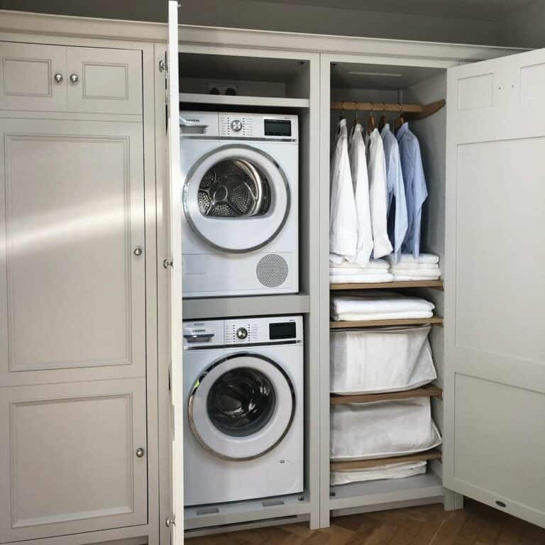 Modern Laundry Room: Ready