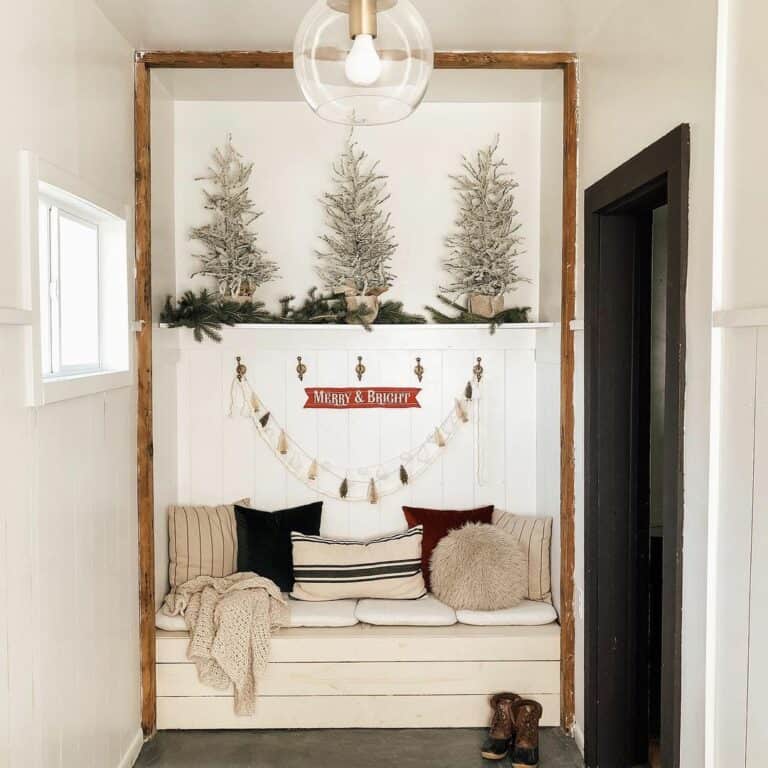 Modern Narrow Mudroom Ideas