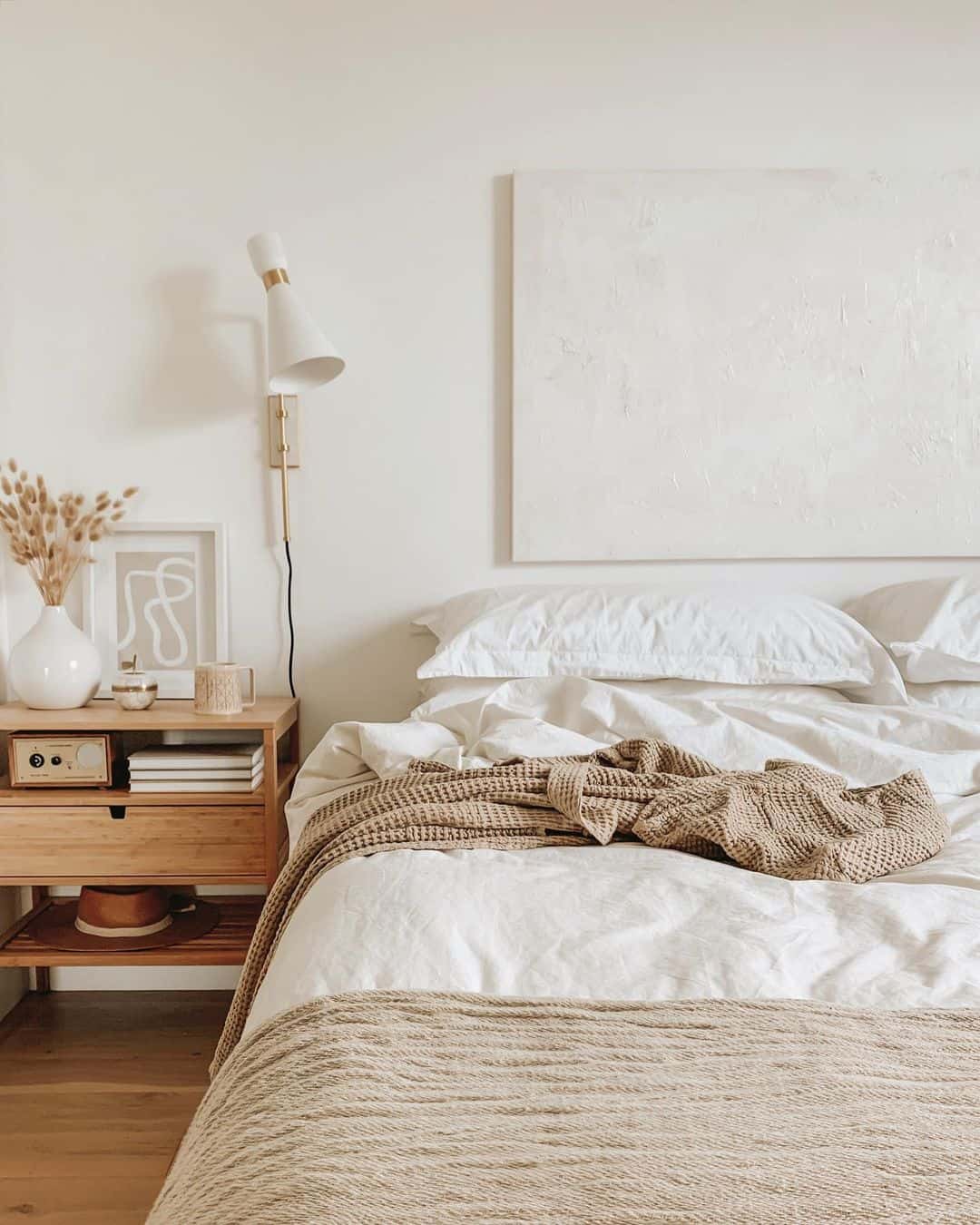 29 Relaxing Neutral Bedroom Ideas for a Calm and Cozy Space
