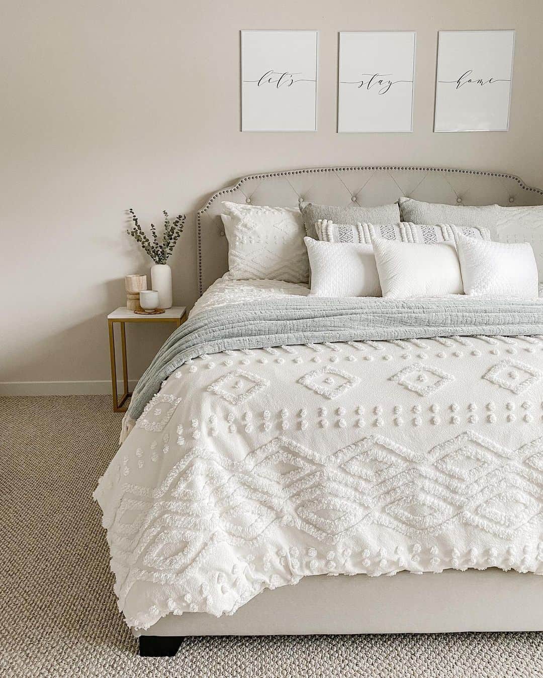 29 Relaxing Neutral Bedroom Ideas for a Calm and Cozy Space