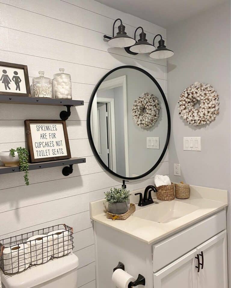 Neutral Farmhouse Guest Bath Ideas