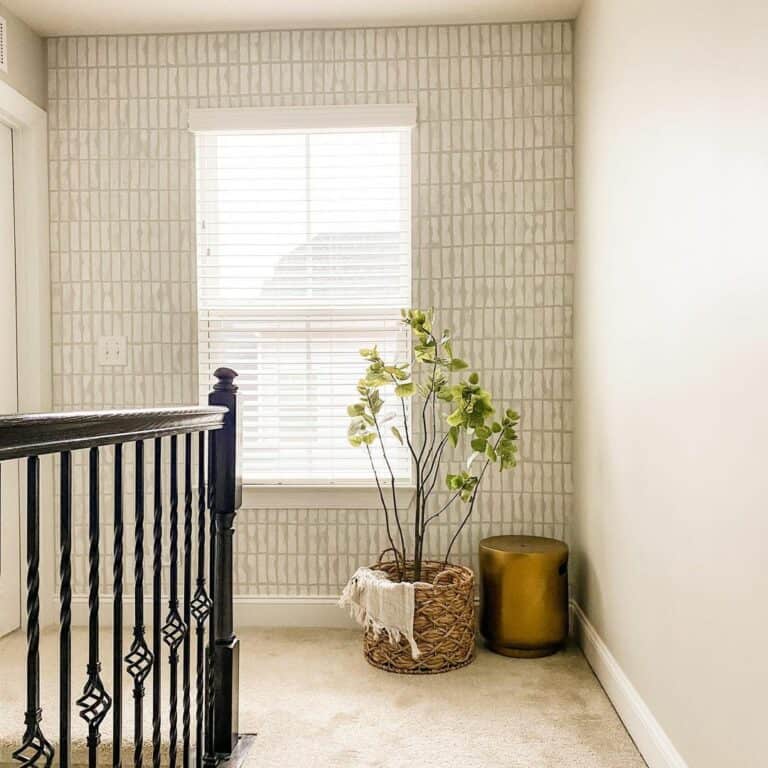 Neutral Geometric Accent Wallpaper