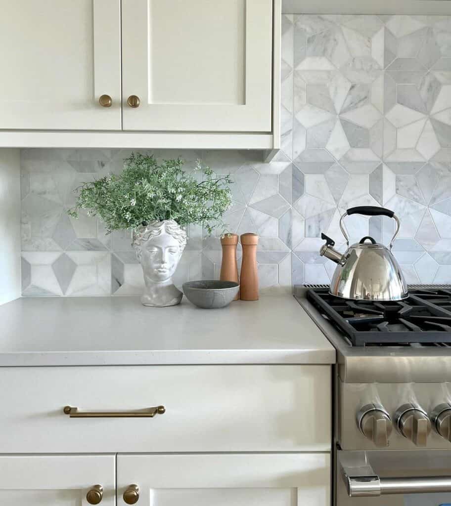 Neutral Geometric Tile Backsplash Ideas for White Cabinets
