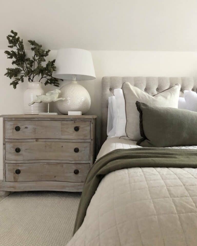 Neutral Gray Carpet in Relaxing Bedroom