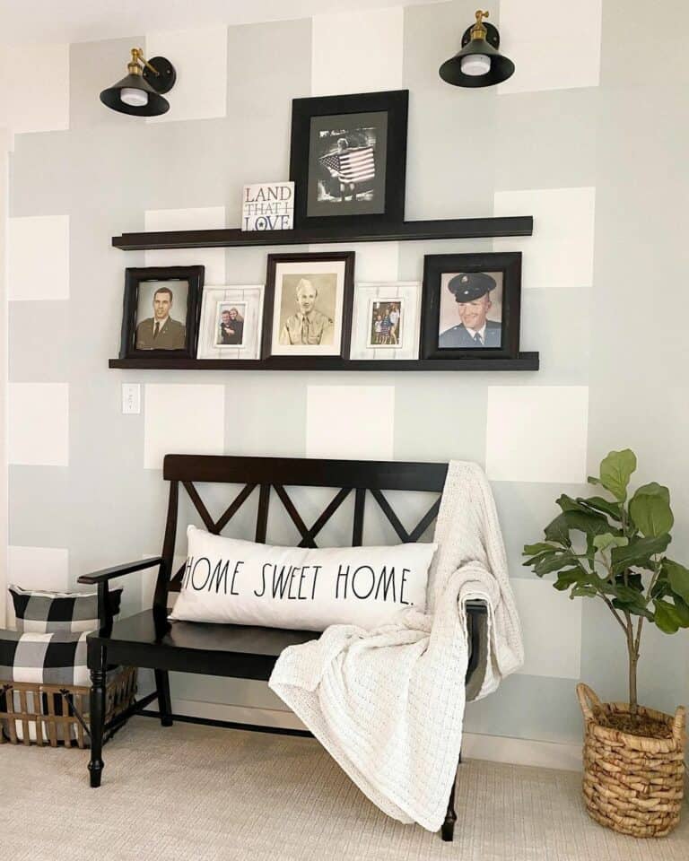 Patriotic Family Picture Ledge Ideas