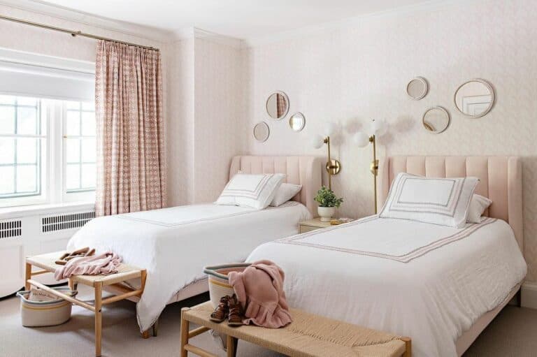 Pink and White Décor Ideas for a Small Twin Bedroom