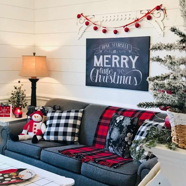 Plaid Christmas Décor Inspiration for Your Living Room