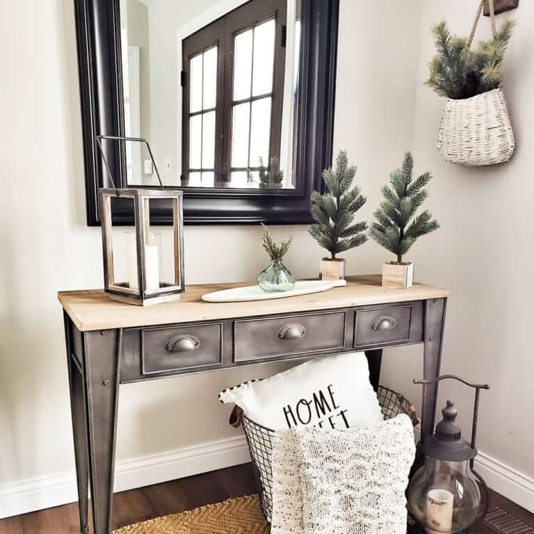 Rustic Entry Table Décor Inspiration