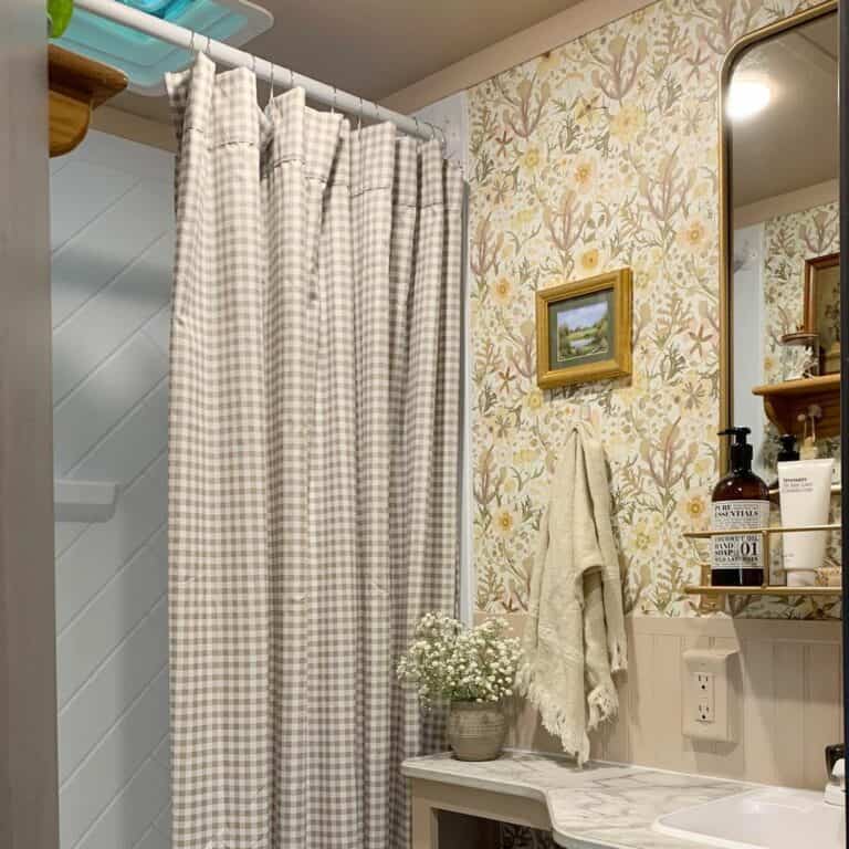 Rustic Guest Bathroom Décor With Vintage Plaid Curtains